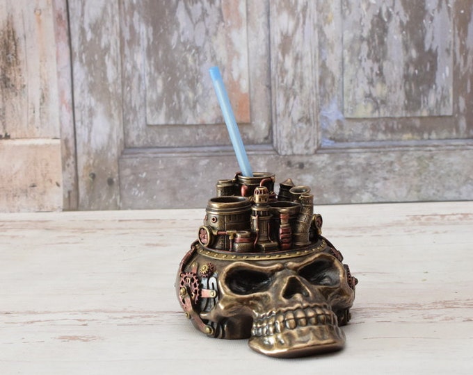 Steampunk Skull Pen Stand - Steampunk Skull - Scary Statue - Art Work Statue - Home and Office Decor - Gift Idea for Boss