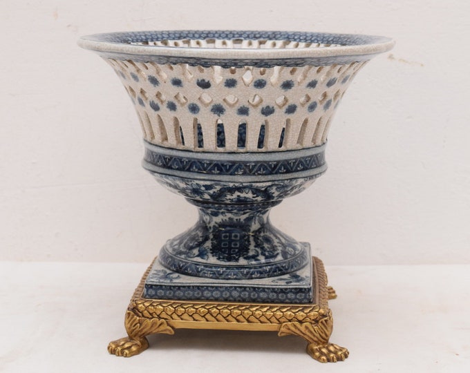 Porcelain bowl with bronze ornaments - blue porcelain with bronze - plateau porcelain antique