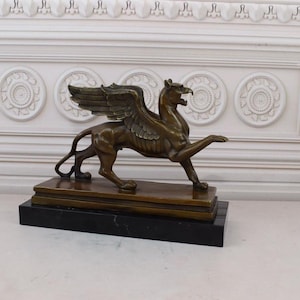Handcrafted Mythical Lion Griffin with Eagle Head - Statue Lion with Wings - Art Work Sculpture - Home Decoration - Handmade Gift