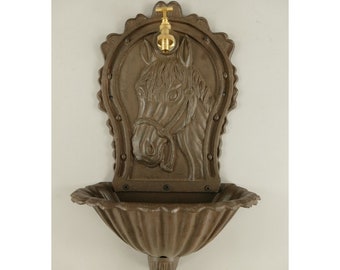 Cast Iron Horse Head Wall Fountain with Brass Tap