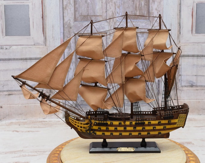 HMS Victory 1765 PAINTED Model Tall Ship Boat Replica - Royal Navy Ships HMS Victory Model - British Ship Model - Ship Model - Wooden Model