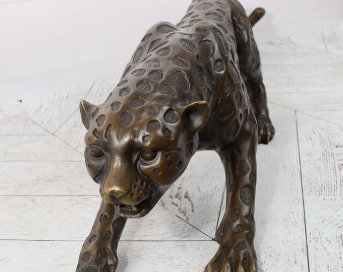 Walking Panther Bronze Statue - Bronze Sculpture Walking Gepard - Vintage Figure - Modern Exclusive Animal Gift Idea - Home Decor