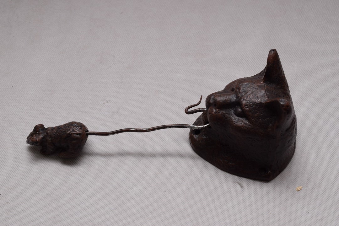 Cast Iron Door Knocker Cat & Mouse Funny Figurine Viontage Door Knocker