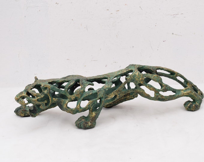 Panther Modernist Figurine - Abstract Statue Tigier - Exclusive Gift to Office -