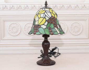 Table Lamp – Flower Stained Glass, Bedside Office Decor