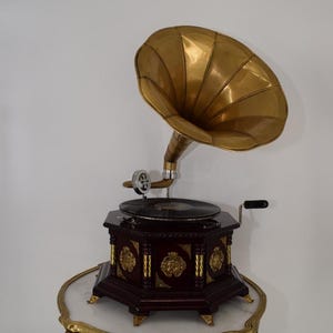 Nostalgic Gramophone - Phonograph New Working - Record Player Antique Style - Handmade Gramophone - Nice Gift Idea