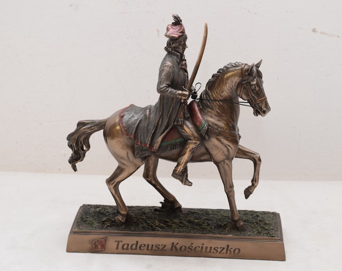 Tadeusz Kosciuszko Hero of the US Revolutionary War - Polish Patriotic Statue - American War of Independence