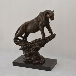Majestic Bronze Panther & Tiger Sculpture On Marble Base – Exquisite Craftsmanship, Lifelike Details, And Dynamic Energy - Timeless Design