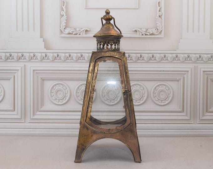 Beautifully Metal Lantern - Ornaments Lamp - Decorated Lantern - Lamp with Light Bulb - Luxury Gift for Home and Garden - Housewarming Gift
