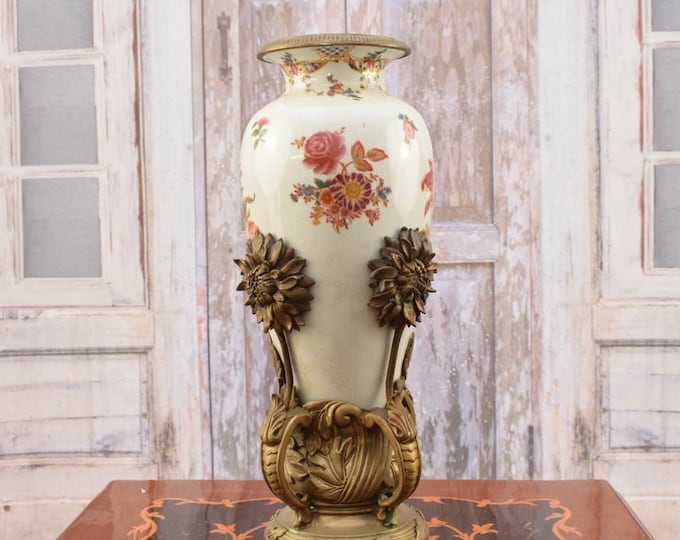 Luxury Porcelain Flower Pot with Bronze Ornaments - Vase on Bronze Base - Art Nouveau Bronze - Regency Decor - Gift for Wedding