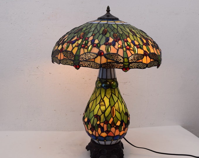 Green Tiffany Style Lamp, Table Dragonfly Lamp, Flower Stained Glass, Bedside Lamp, Atmospheric Lamp Office Gift, Amazing Desk Lamp