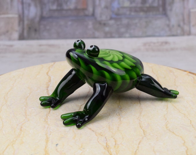 Funny Green Frog Murano Style - Frog Figurine for Luck - Beaufitul Gift - Italian Venetian Product - Home Decor