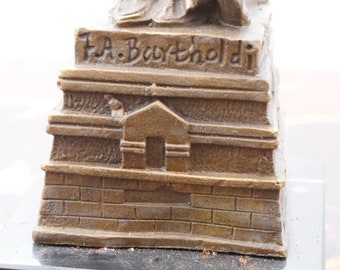 ブロンズ自由の女神像彫刻 - 大理石台座 - ニューヨークアート - Etsy 日本