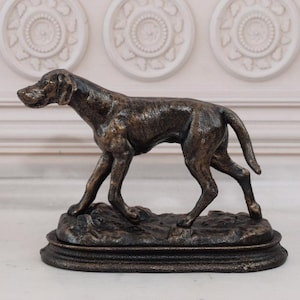 Cast Iron Hunting Dog - Hunter Sculpture - Vintage Dog - Timeless Art Piece for Collectors - Home & Office Decor - Gift Idea for Birthday