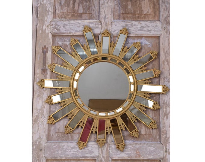 Mirror Round Sun - Gold Resin Art Deco Style - Wall Decor - Gift for Wedding - Sun Mirror - Elegant Mirror - Home Decor