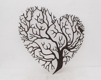 Arte de parede rústica em metal em formato de coração: Escultura de árvore marrom (63 x 60 cm)