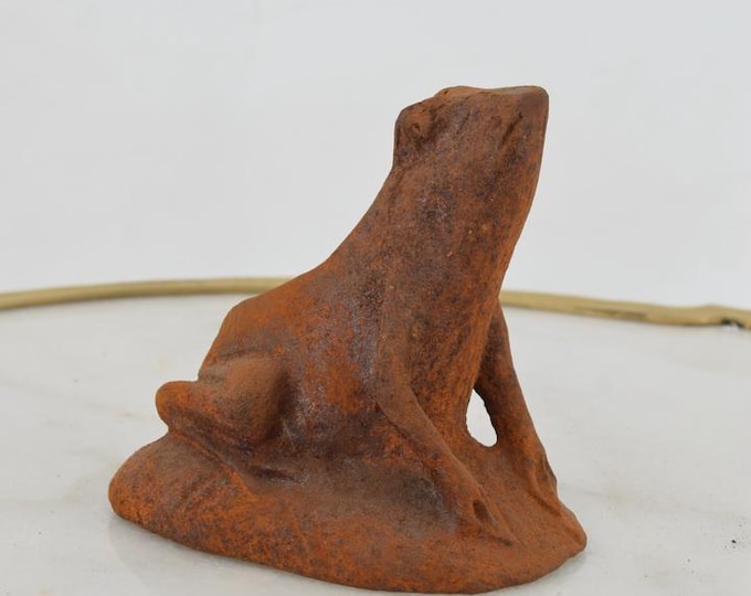 Cast Iron Frog Animal Sculpture Figurine – Unique Garden Statue for Outdoors & Home and Garden Decor - Gift Idea