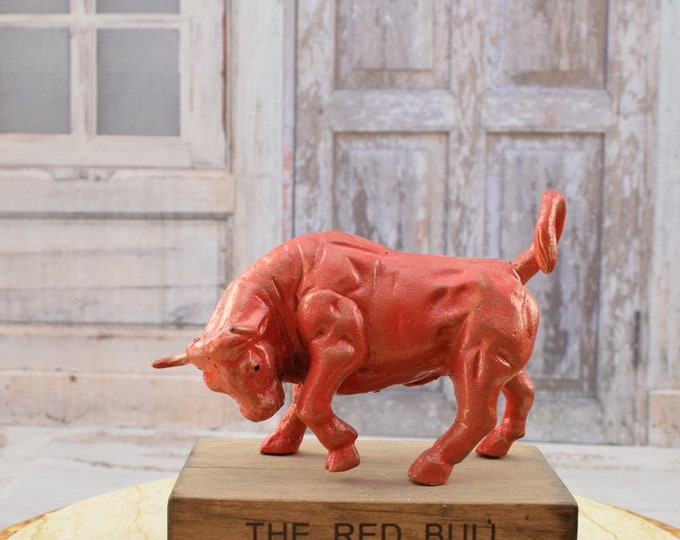 Red Bull Cast Iron Sculpture - Amazing Bull Statue on Wooden Base - Bull Vintage Figurine - Home Decor