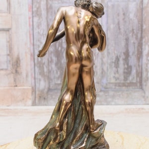 Femme et homme Couple amoureux Câlins dansant Couple d'amoureux Cadeau exclusif pour mariage Statue faite main image 4