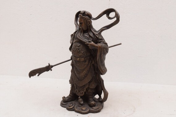 大型ブロンズ製関羽像：中国の戦いの神の置物 - Etsy 日本