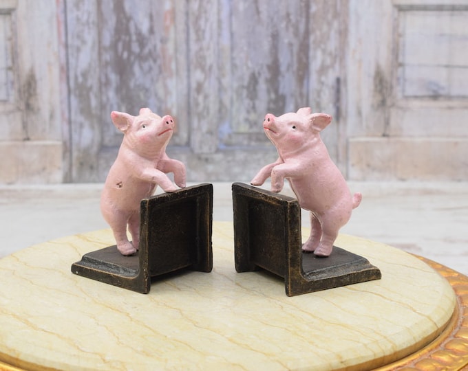 Pair Bookends Two Funny Pigs - Pig Statue - Figurines Pink Pigs - Book Stand Vintage - Cast Iron Book Support - Home Decor - Books Stand