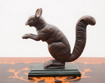 Cast Iron Nutcracker Squirrel - Vintage Nutcracker Squirrel - Amazing Gift Idea - Statue Squirrel