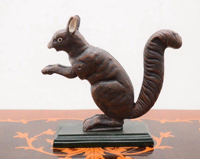 Cast Iron Nutcracker Squirrel - Vintage Nutcracker Squirrel - Amazing Gift Idea - Statue Squirrel