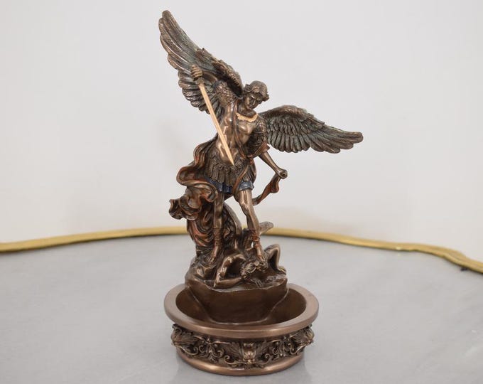 Saint Michael the Archangel Holy Water Font – Wall Hanging Guardian Angel – Patron of Police and Goldsmiths – Religious Decor Catholic Gift