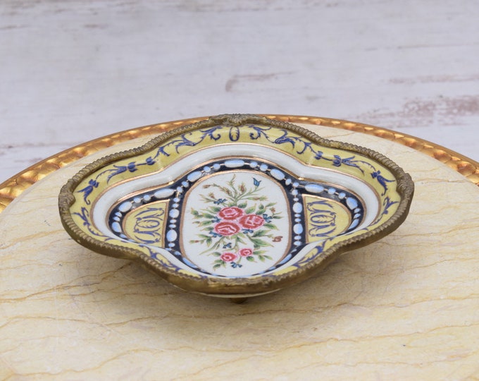 Painted Plateau Vintage Porcelain - Handmade Porcelain with Flowers Design - Vintage Bowl - Kitchen Decor - Gift Idea for Wedding
