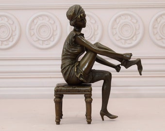 Art Deco Bronze Statue: French Aristocrat Woman Figurine