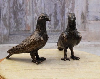 Couple Pair Pigeons - Cast Iron Pigeon - Pigeons Garden Figurines - Garden Birds Sculptures - Home Decor - Garden Decor - Gift Idea