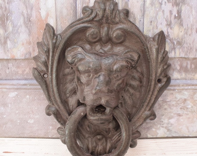 Cast Iron Door Knocker Head Lion - Art Nouveau Style - Door Decor - Home and Garden Decor - Vintage Knocker Animal - Fantastic gift