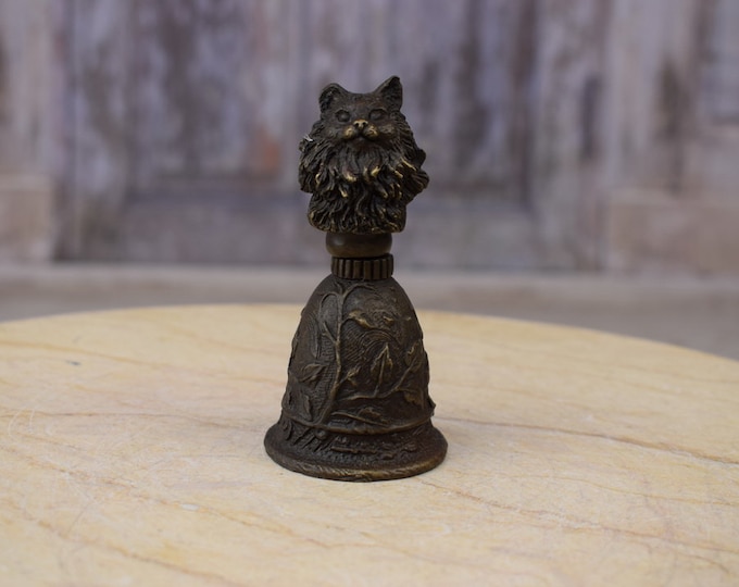 Amazing Funnt Cat Bronze Small Bell - Cat Statue Recepcion Hotel - Restaurant Bell - Gift Idea - Unique Bell - Foundry Mark Bell