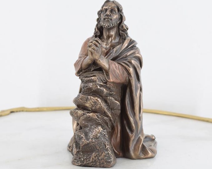 Kneeling Jesus Statue – Christian Religious Art – Praying Christ Sculpture – Spiritual Home Decor – Faith Gift Idea