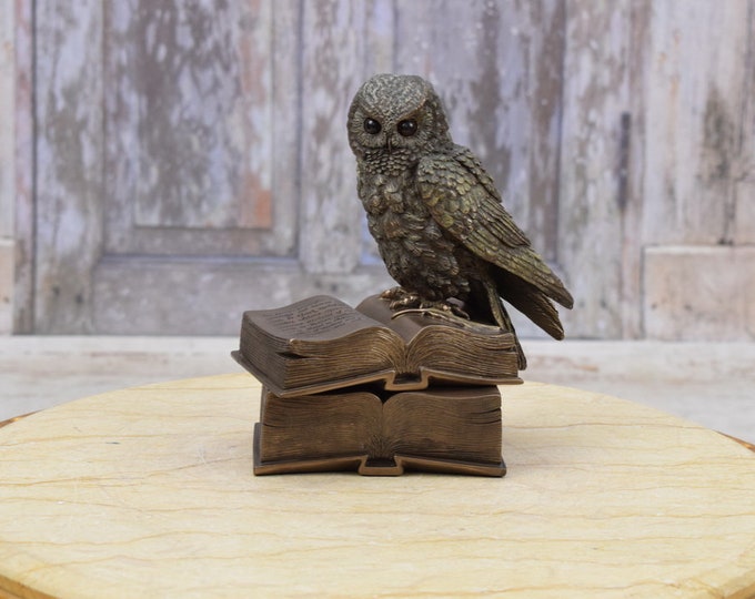 Owl on Books Statue - Owl Art Work - Casket Owl - Symbol of Wisdom Figurine - Gift for Student - Elegant Statue - Home Decor - Gift Idea