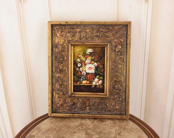 Vintage Floral Oil Painting – European Still Life Vase Art