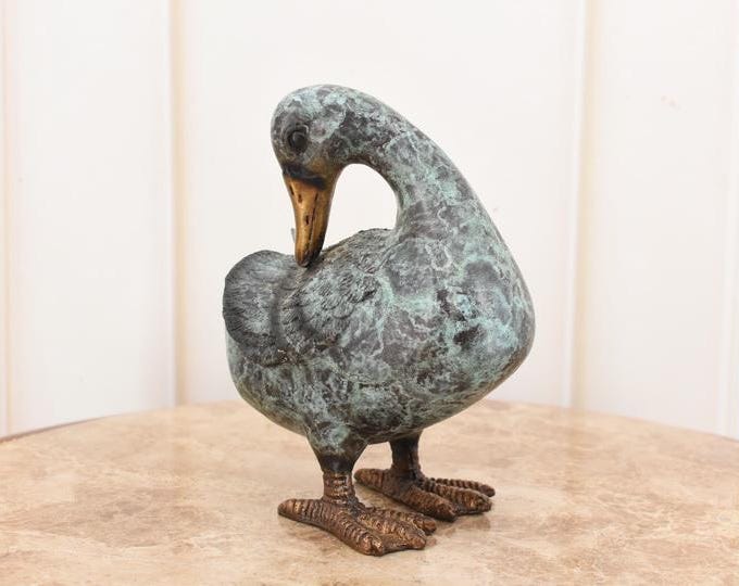 Vintage Bronze Duck Statue – Duck Figurine – Elegant Home & Garden Decor – Antique-Style Animal Sculpture