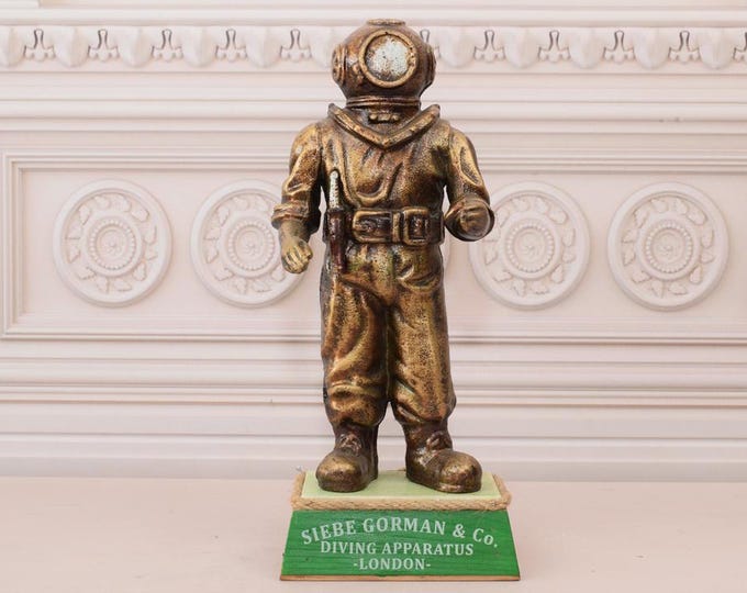 Cast Iron Diving Statue on Wooden Base - Siebe Gorman Diving Apparatus & Co - London - Diving in Combination - Premium Figure - Gift Idea