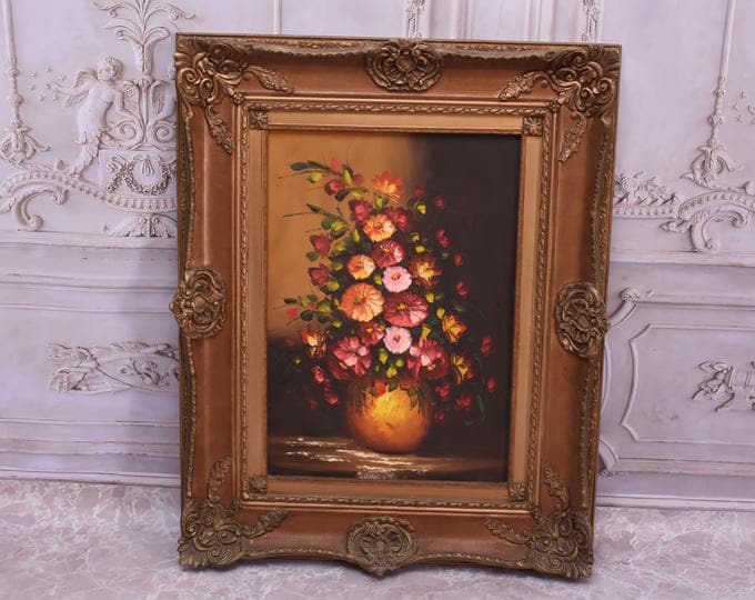 Vintage Floral Oil Painting – Still Life with Ornate Frame, Signed