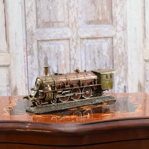 Steam Train Metal Model - Toy Metal Old School Style Train - Elegant Gift - Unique Home Decor - Collector Item
