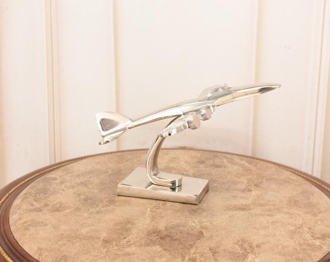 Vintage Aluminum Passenger Jet Model – Silver Airplane Sculpture, Aviation Decor