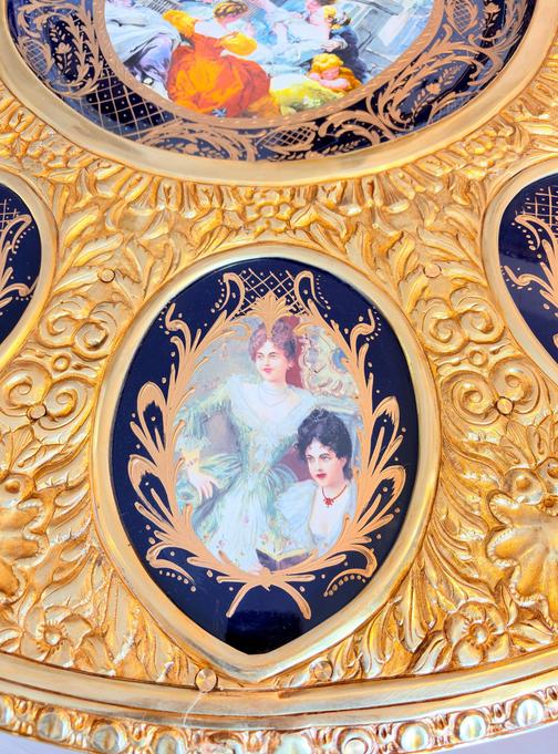 gallery photo