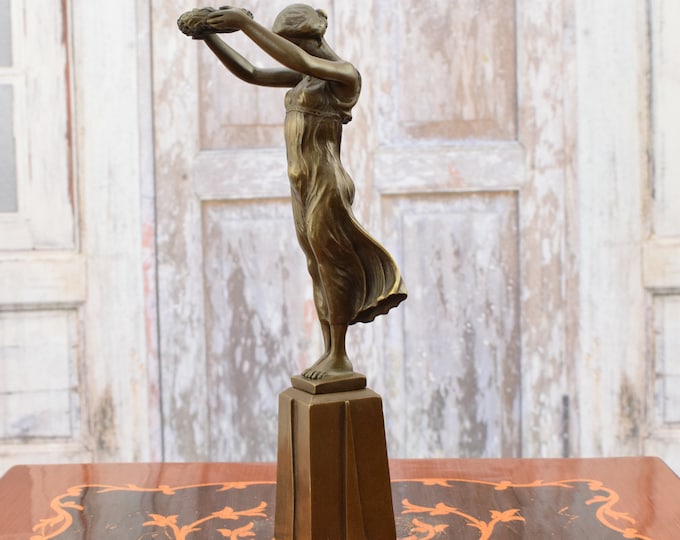 Nymph Woman with Wreath Bronze Statue - Mythological Bronze Sculpture - Figurine Bronze Base Gift Idea - Home Decor -
