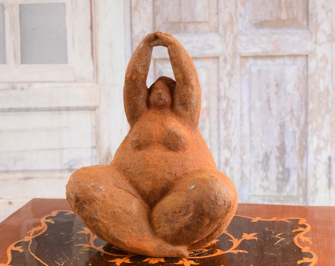 Cast Iron Fat Woman - Woman Rubensian Shapes Statue - Act Fat Woman Rustical Sculpture - Gift for Wedding - Home Garden Decor