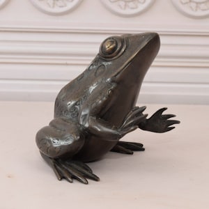 Amazing Bronze Statue Frog - Funny Luckly Figure Frog - Vintage Frog - Home Garden Decor - Gift for Wedding, Birthday, Housewarming