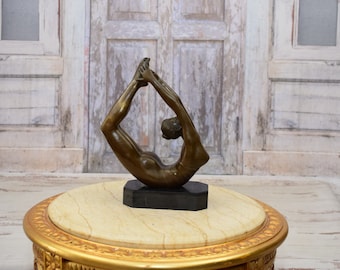 Sculpture en bronze de femme gymnaste - femme courbée en bronze art déco - acte féminin - marque de fonderie - idée cadeau exclusive - décoration d'intérieur