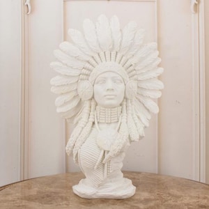 Woman Indian Statue - Resin Figurine - Apache Sculpture - Indian Gift Idea - Home Decor - Unique Statue