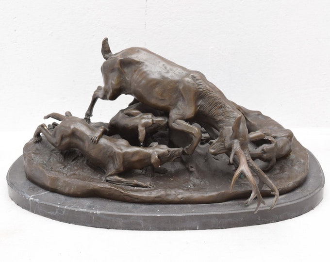 Hunter Scene Attack Dogs for Deer - Hunter Bronze Sculpture Figure Gift Idea -