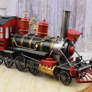 Modellino di locomotiva a vapore