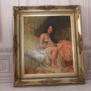 Tableau vintage femme avec chat - peinture sur toile avec joli cadre - tableau d'artiste français - décoration murale - décoration d'intérieur - idée cadeau